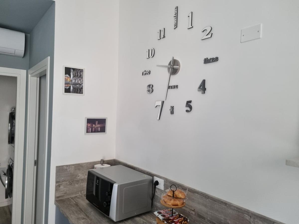 Blue House Apartment - San Massimo Верона Екстер'єр фото