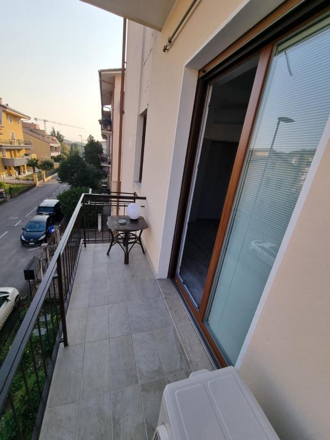 Blue House Apartment - San Massimo Верона Екстер'єр фото